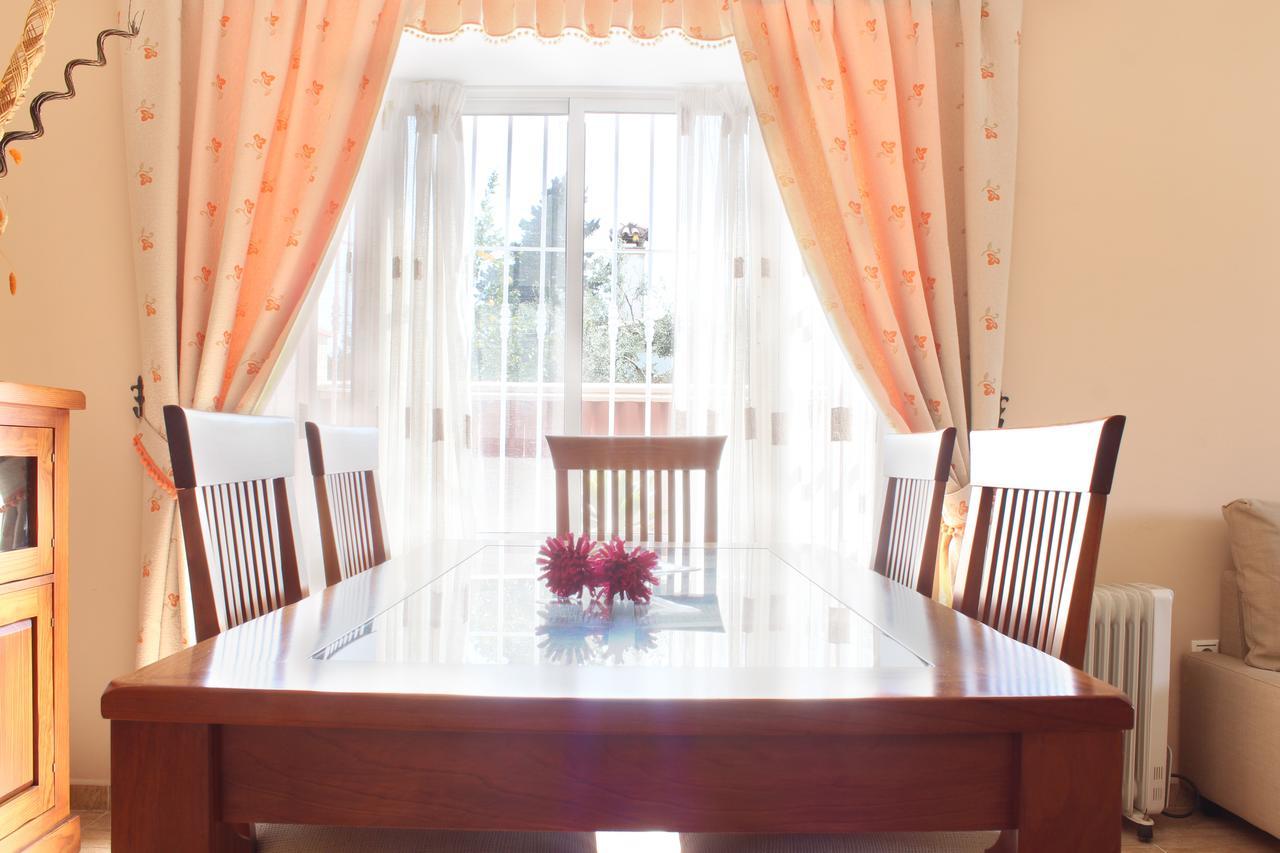 הוילה צ'יקלנה דה לה פרונטרה Chalet Marisma Con Piscina Privada מראה חיצוני תמונה